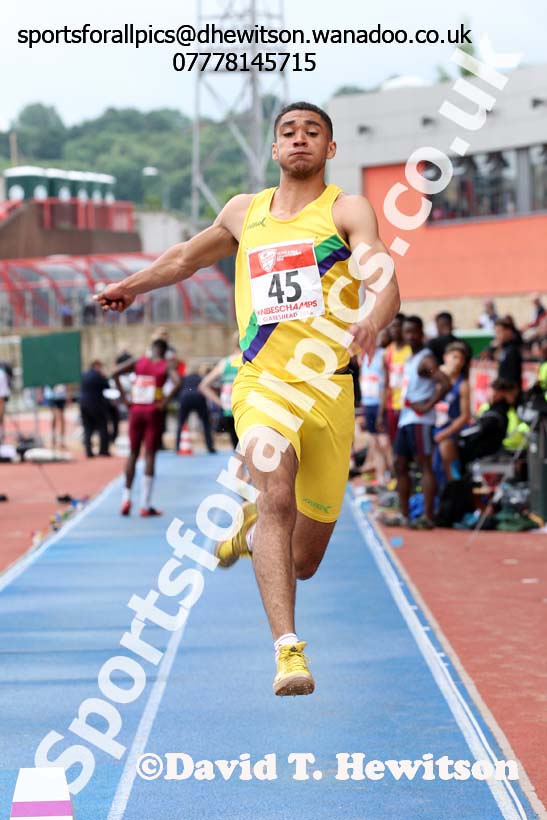 Senior boys long jump, English Schools Track and Field. Photo: David T. Hewitson/Sports for All Pics